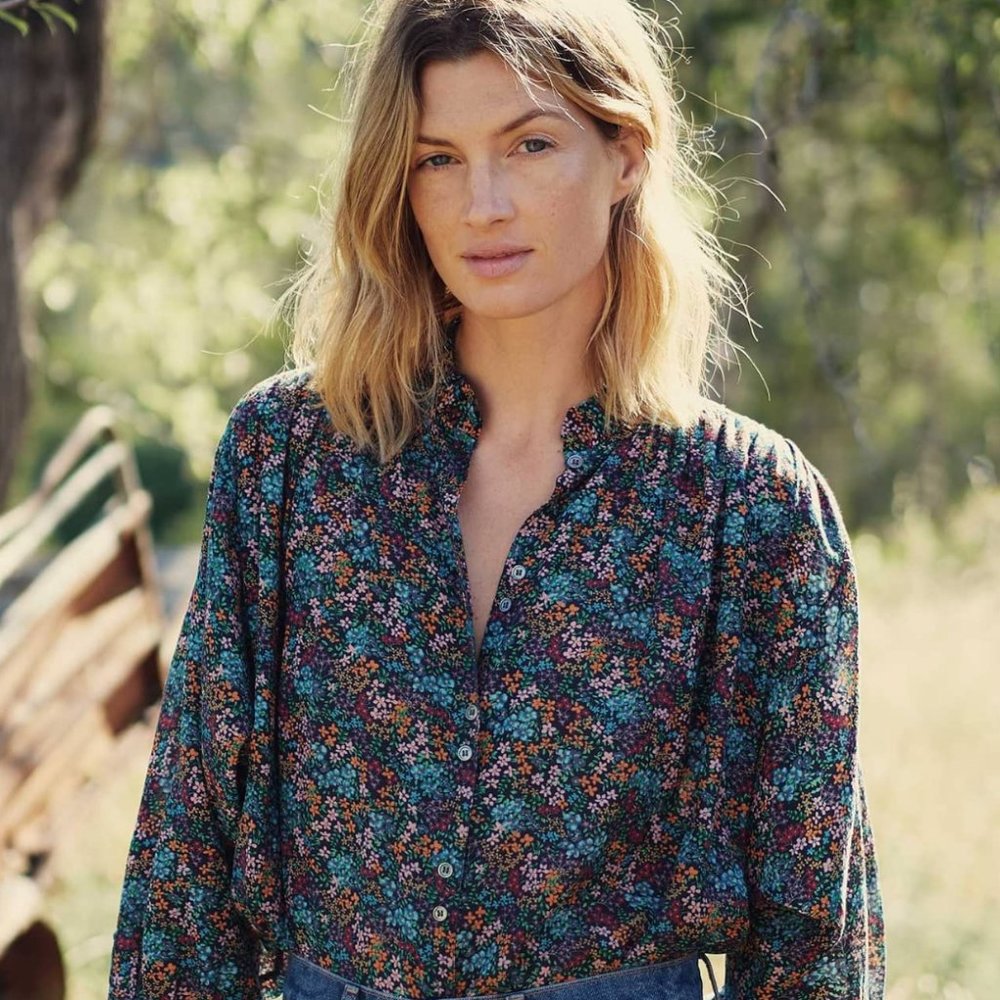 Doen Rose Blouse Navy Lady Bird Floral